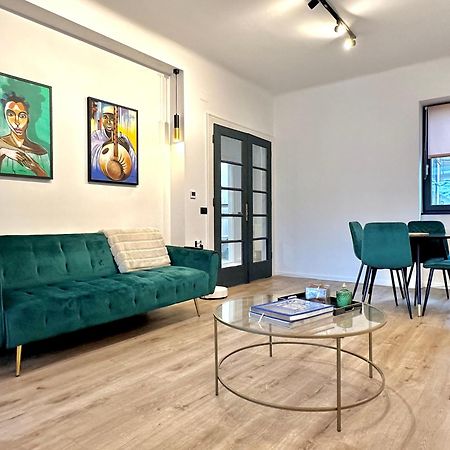 Peaceful Condo For Romantic Getaways Near Black Church - 3Min Walk Braşov Exterior foto